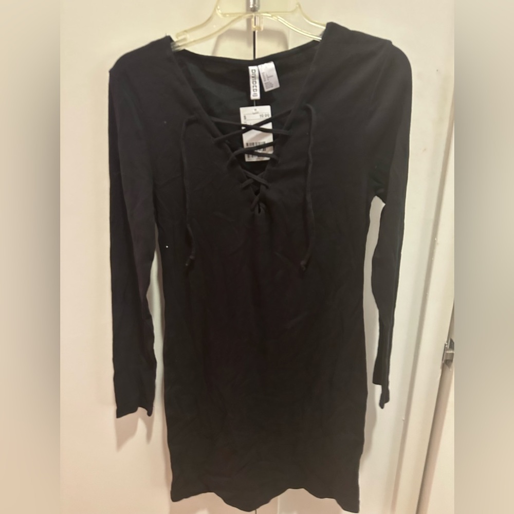 🆕 H&M Basic Lace Up Black Dress
